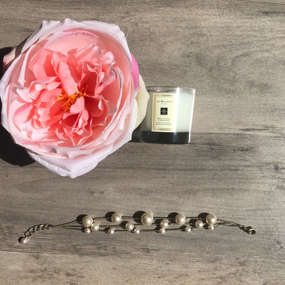 Jewelry - Multi strand pearl gold tone bracelet